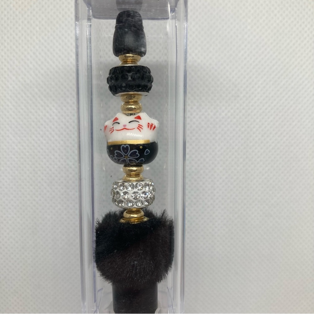 Hand Beaded Pen w/Display Box and Two Ink Refills